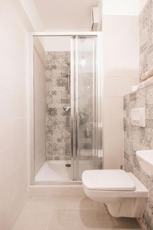 Stylish And Cozy Studio In The Heart Of The City Apartment Budapest Exterior photo