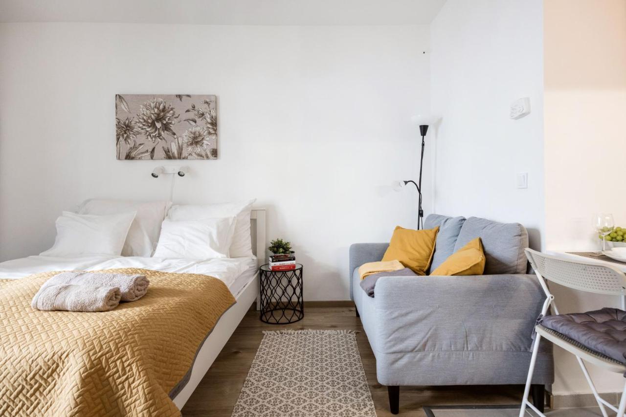 Stylish And Cozy Studio In The Heart Of The City Apartment Budapest Exterior photo