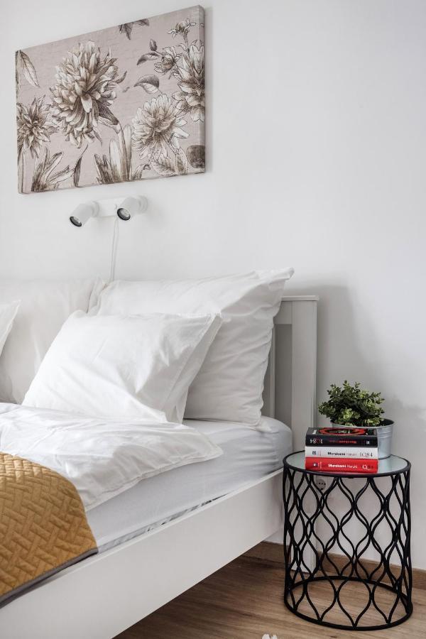 Stylish And Cozy Studio In The Heart Of The City Apartment Budapest Exterior photo