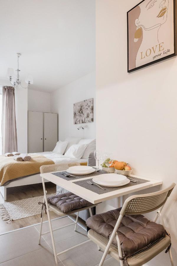 Stylish And Cozy Studio In The Heart Of The City Apartment Budapest Exterior photo